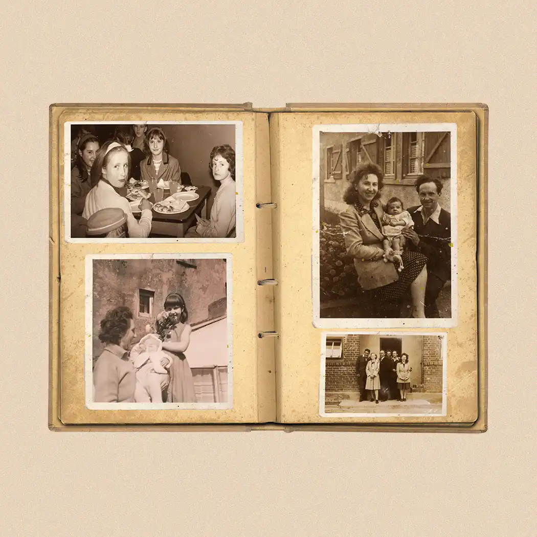 Photo albums that need to be digitalised